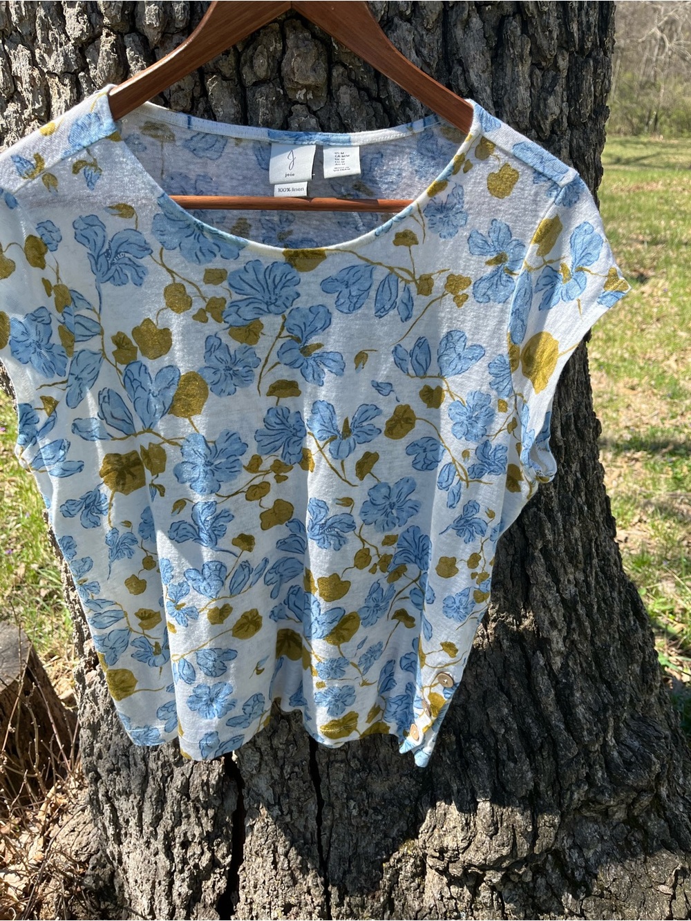 ⭐️Joie Floral Blouse in size M